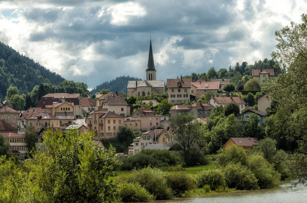Evasion Tonique Hotel Villers le Lac Bagian luar foto