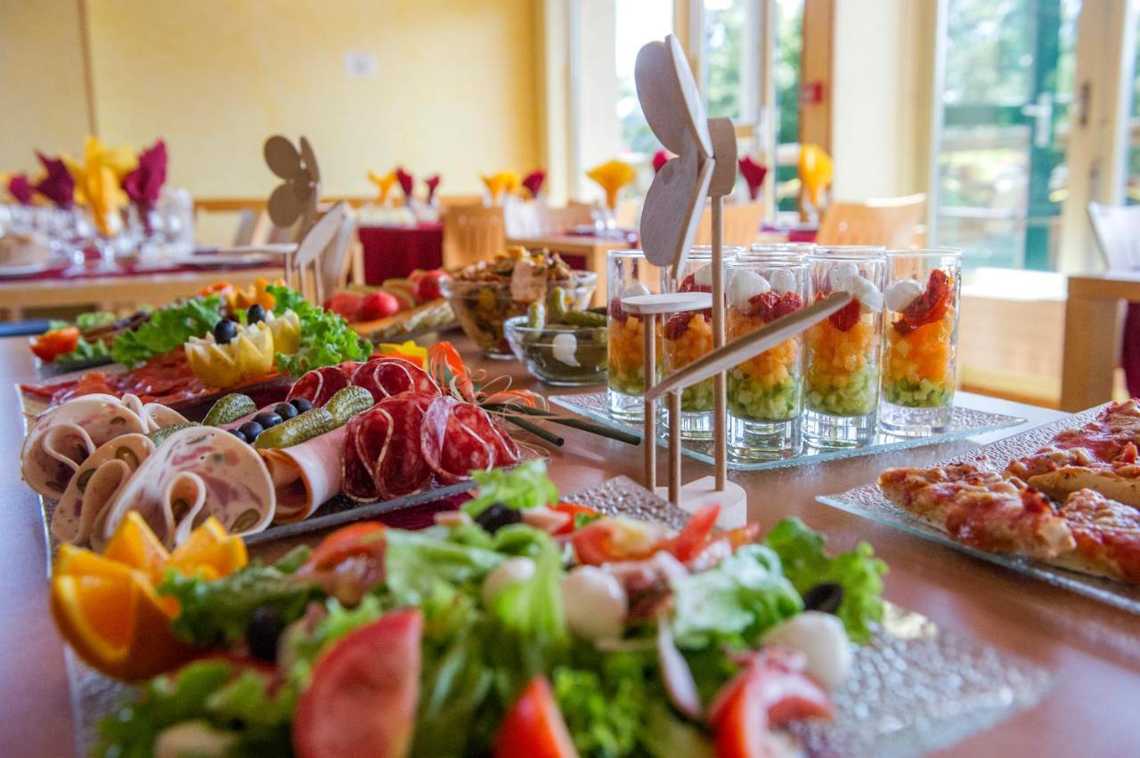 Evasion Tonique Hotel Villers le Lac Bagian luar foto